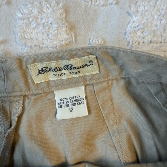 Eddie Bauer Tan Women's Shorts size 12 with pockets A18 - Picture 5 of 8